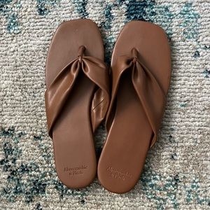 Abercrombie & Fitch Flats